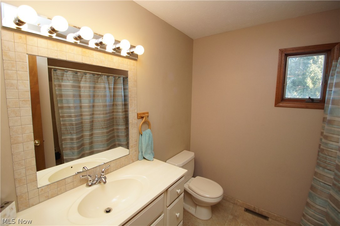 11220 Thwing Road Chardon, OH 44024 - Photo 23 of 31 Gallery Image 23