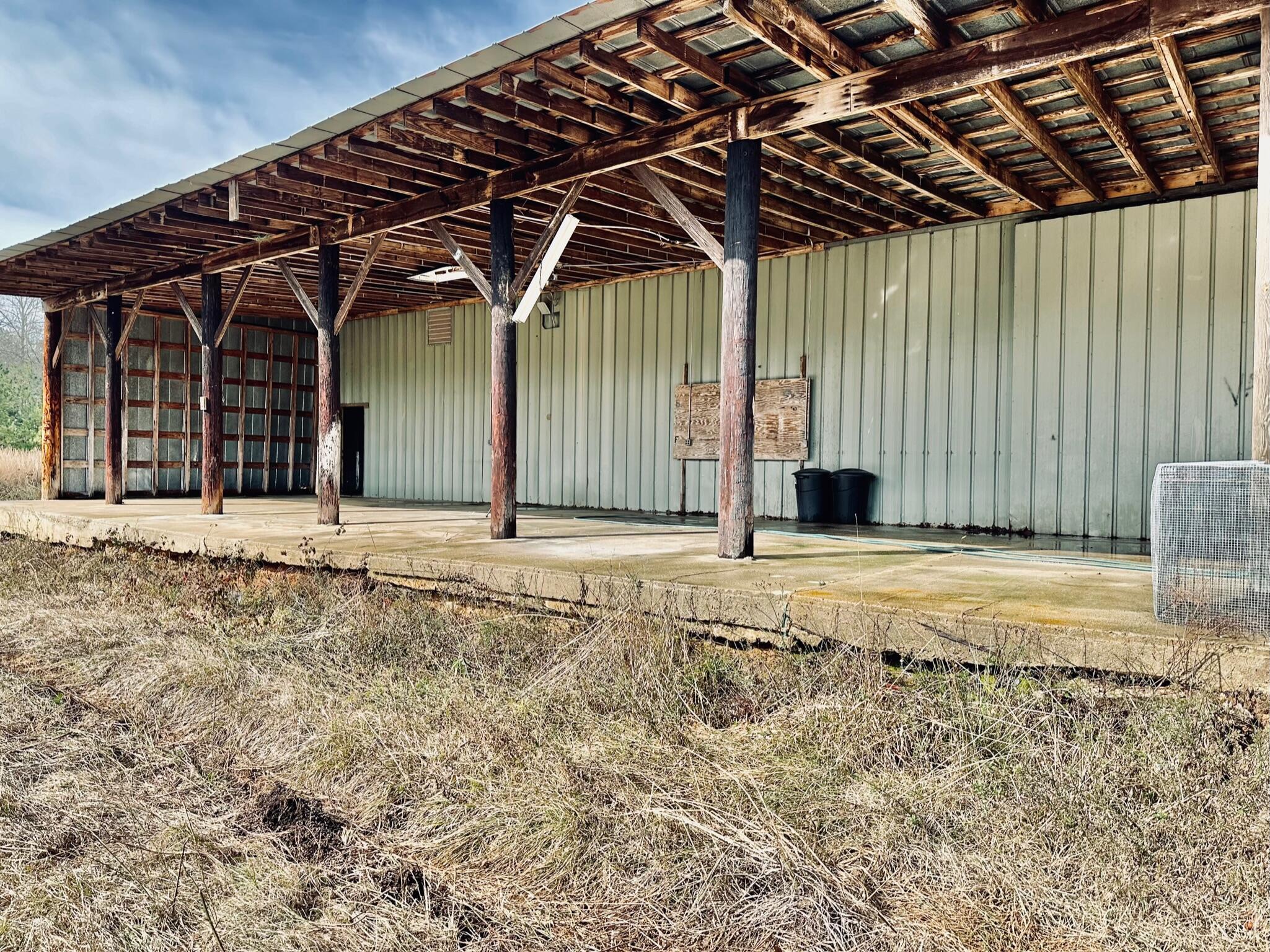 2514 Greensboro Road Washington, GA 30673 - Photo 30 of 36 concrete storage area