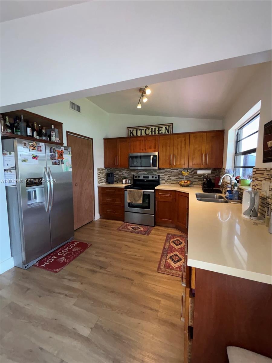 11450 Southwest 75th Terrace Miami, FL 33173 - Photo 11 of 14
