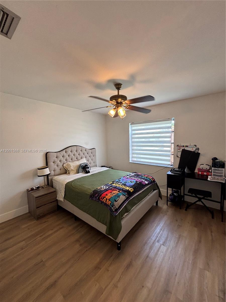 11450 Southwest 75th Terrace Miami, FL 33173 - Photo 9 of 14