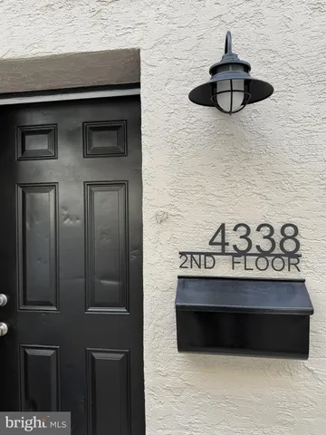 $2,600 | 4338 Cresson Street, Philadelphia, PA 19127