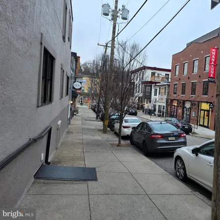 $2,600 | 4338 Cresson Street, Philadelphia, PA 19127