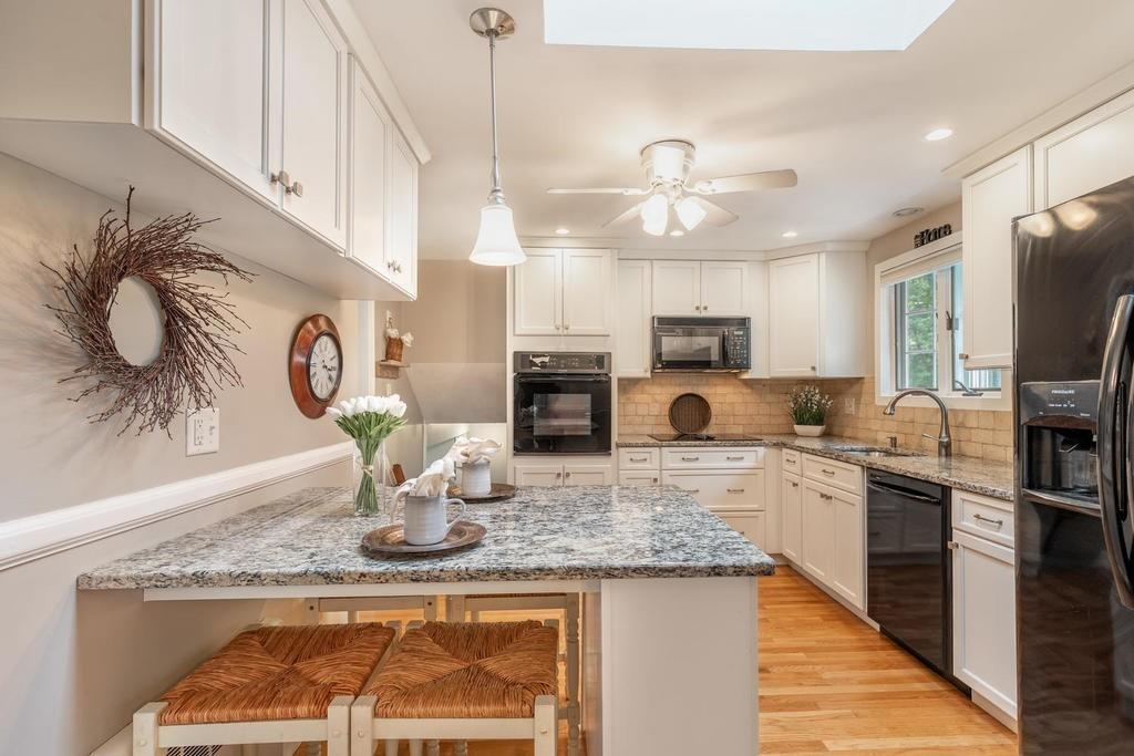 5 Oxbow Road Lexington, MA 02421 - Photo 4 of 24 Gallery Image 4