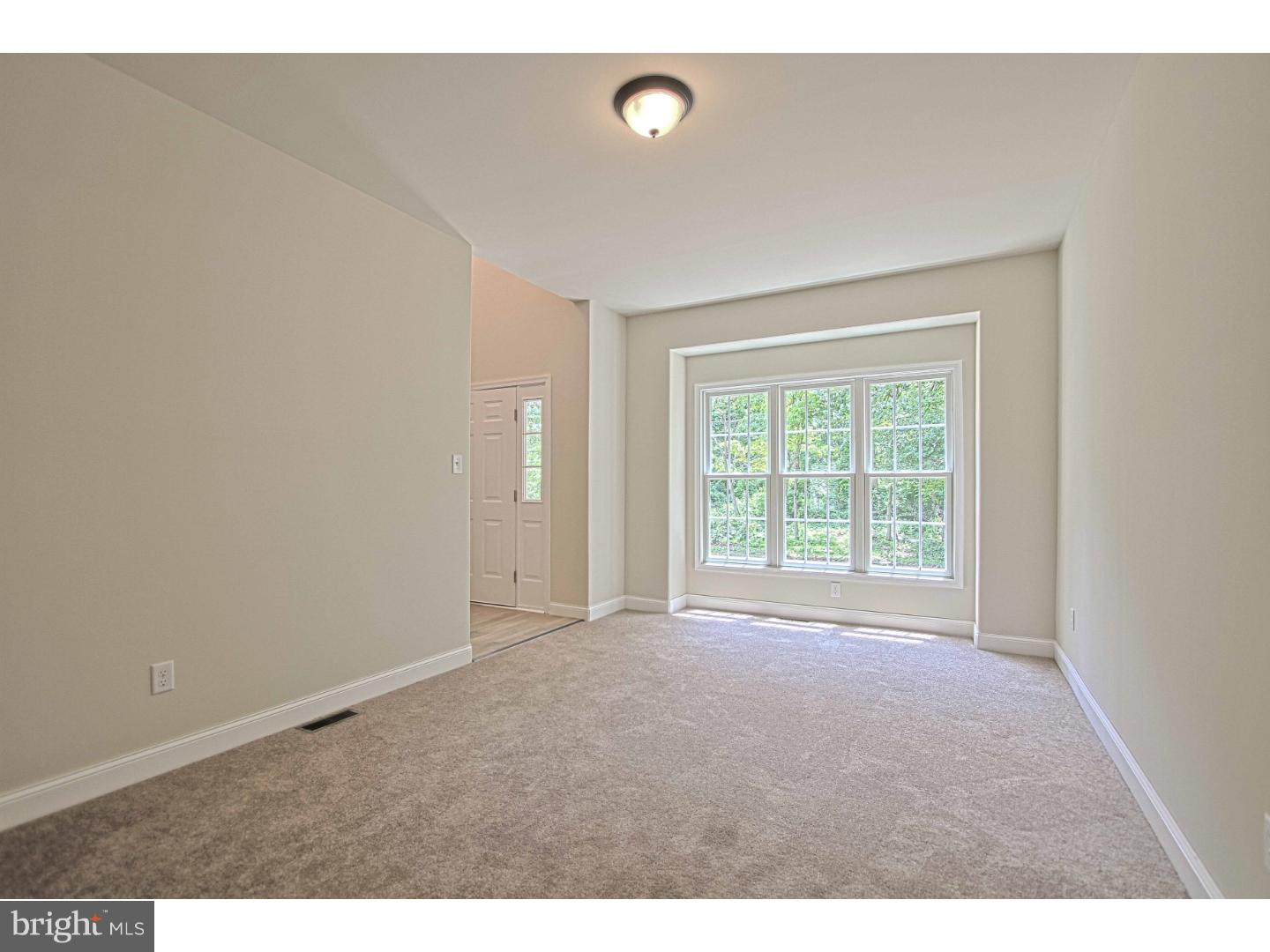 161 Sugarman Road Coatesville, PA 19320 - Photo 15 of 23 Living Room
