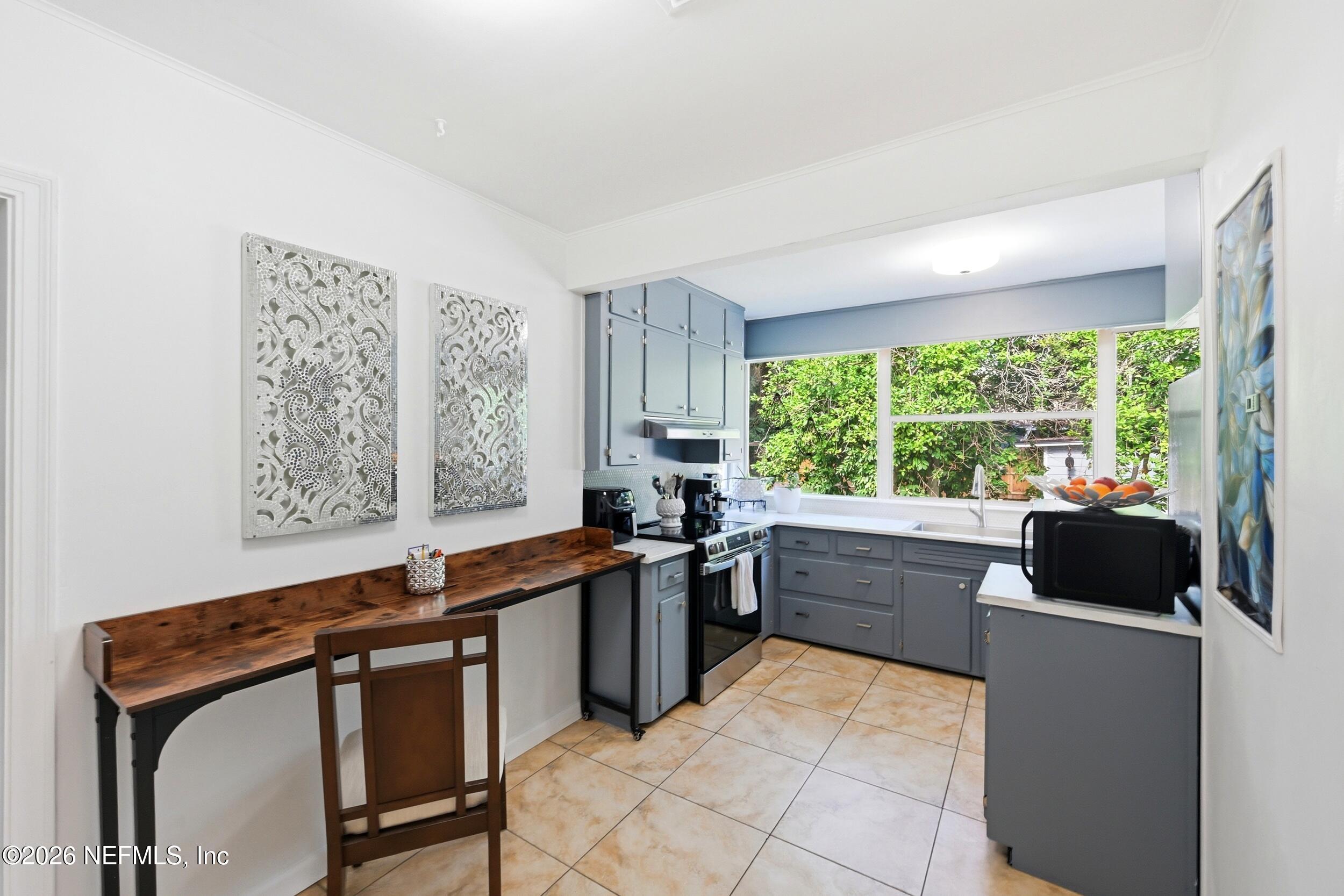 1732 Planters Road Jacksonville, FL 32207 - Photo 11 of 30 Kitchen