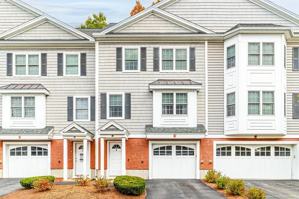 $519,900 | 1975 Middlesex Street, Unit 2, Lowell, MA 01851