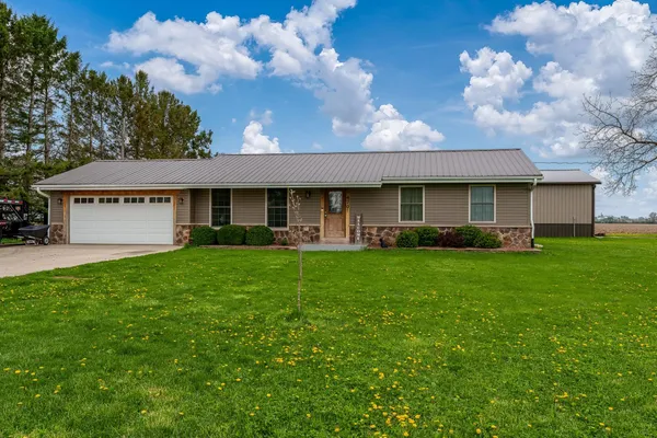 $499,000 | 4701 East County Road South, Beloit, WI 53511