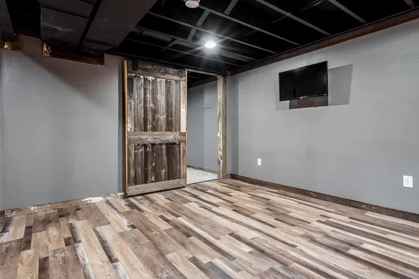 $525,000 | 4701 East County Road South, Beloit, WI 53511