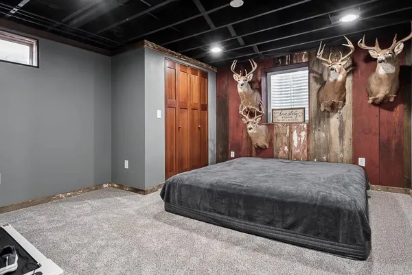 $525,000 | 4701 East County Road South, Beloit, WI 53511