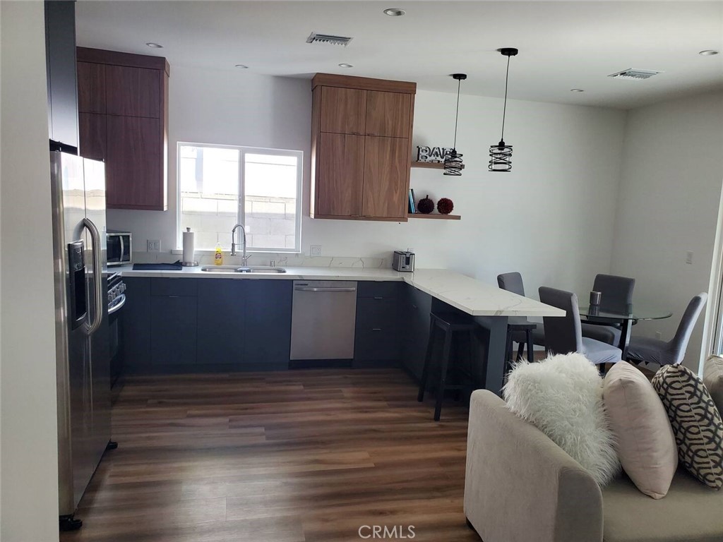 9612 Rudnick Avenue Chatsworth, CA 91311 - Photo 2 of 17