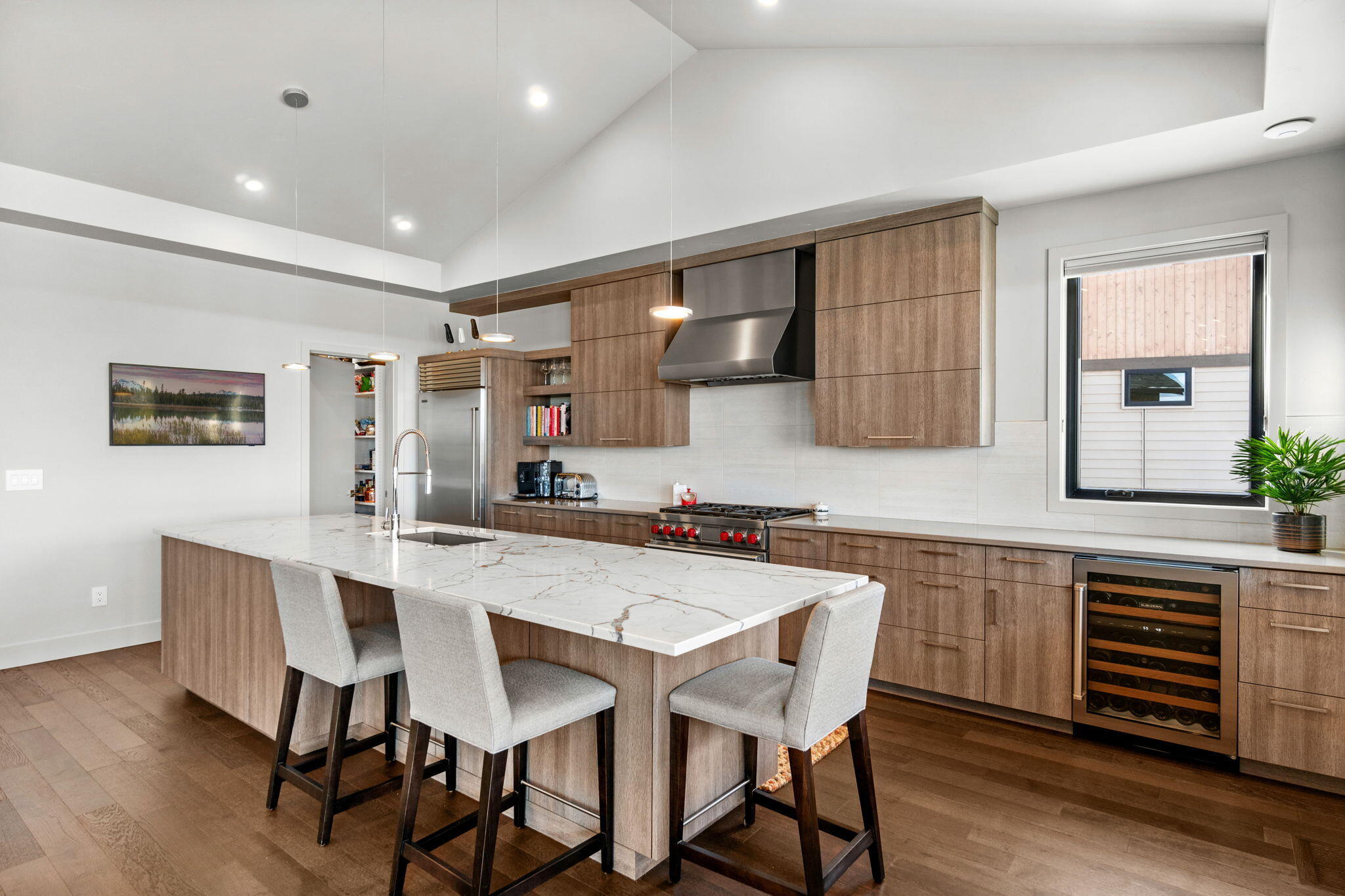 19191 Gateway Loop Bend, OR 97702 - Photo 12 of 60 64-web-or-mls-Riley Visuals-109