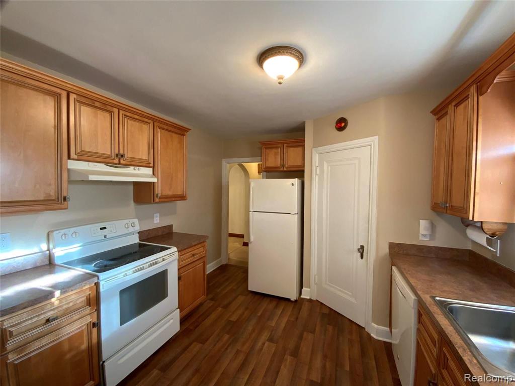5200 Harvard Road Detroit, MI 48224 - Photo 9 of 56