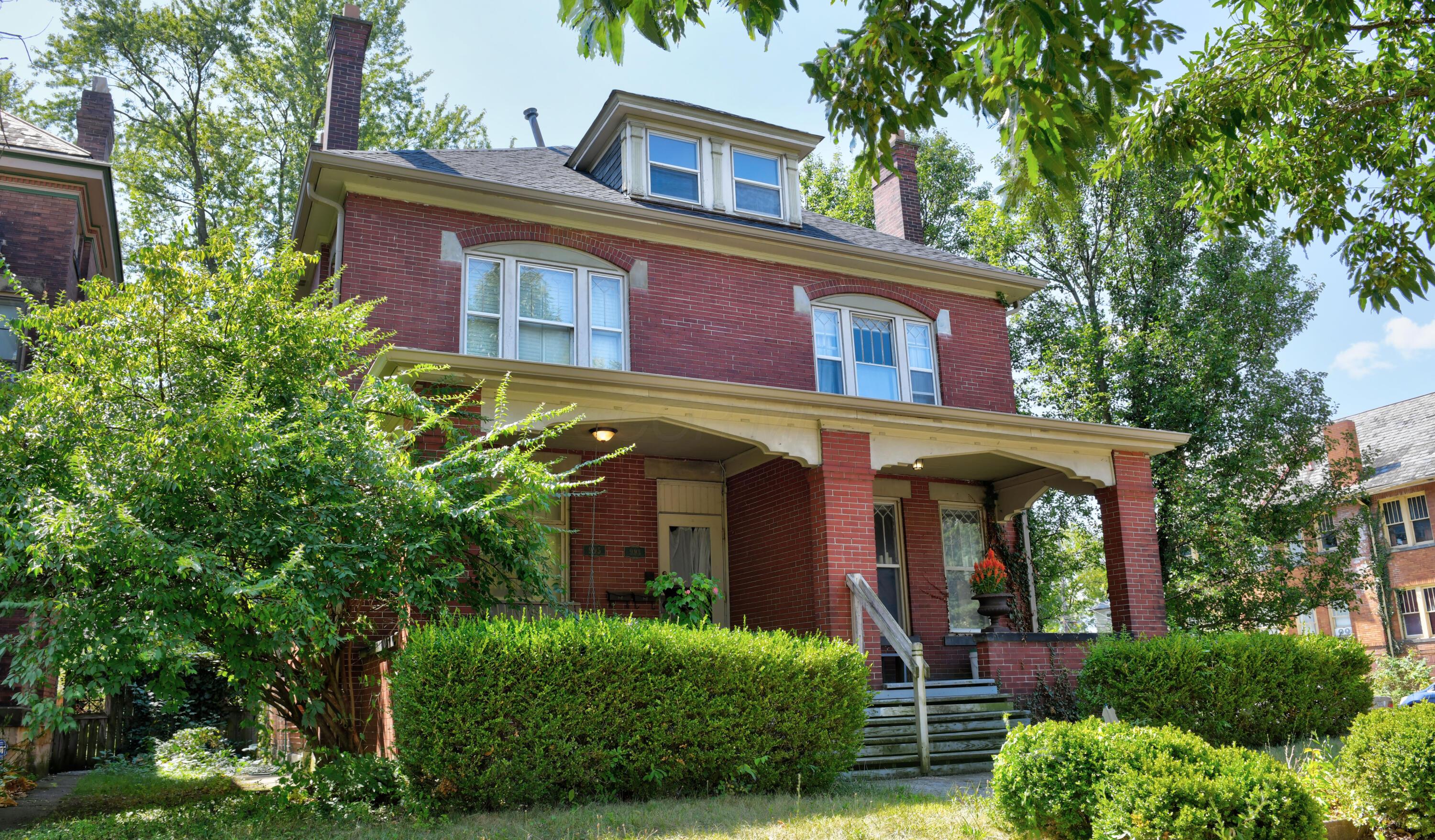 991 Bryden Road Columbus, OH 43205 - Photo 2 of 28 Front Exterior