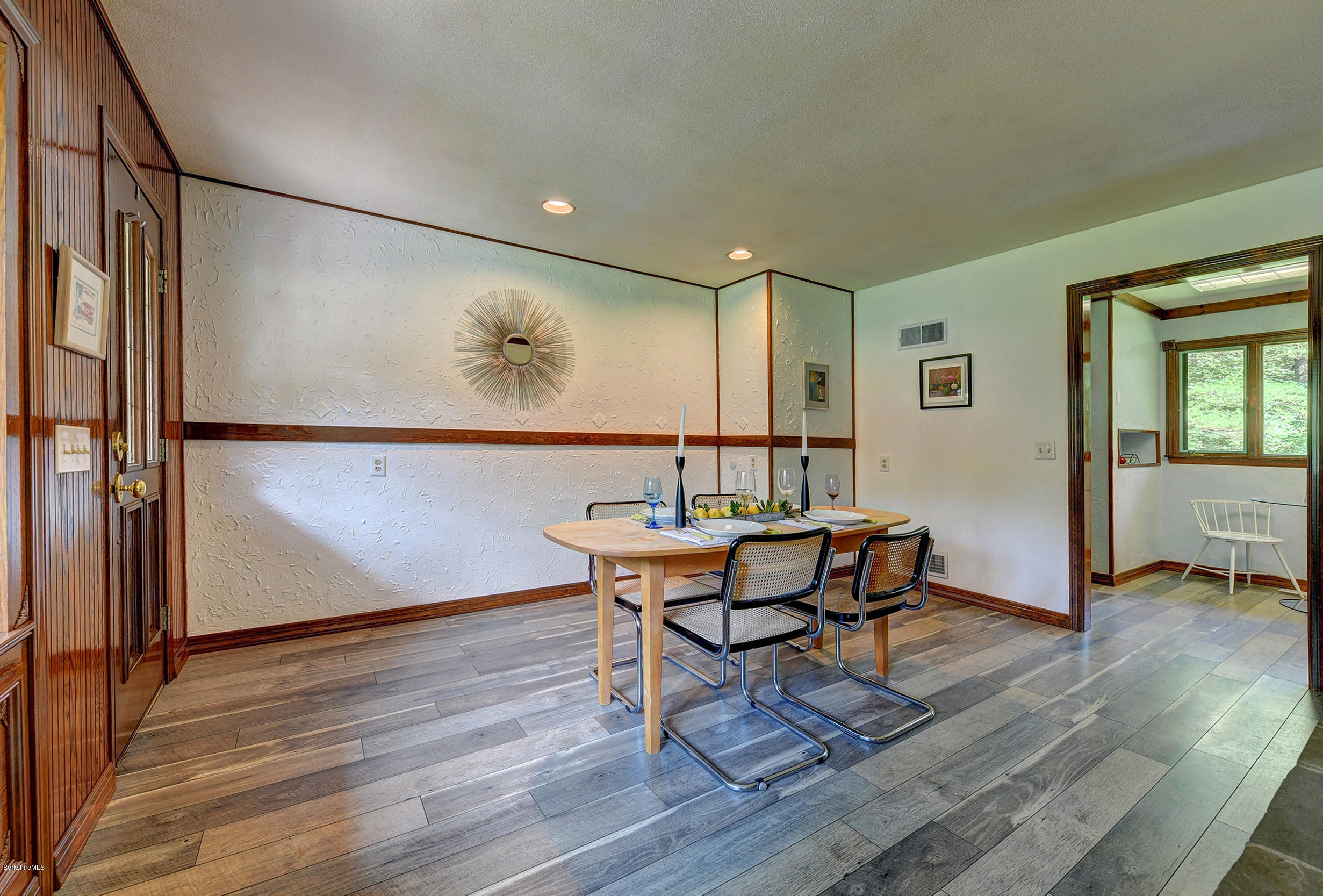 475 Hancock Road Pittsfield, MA 01201 - Photo 17 of 41 9-Dining Room
