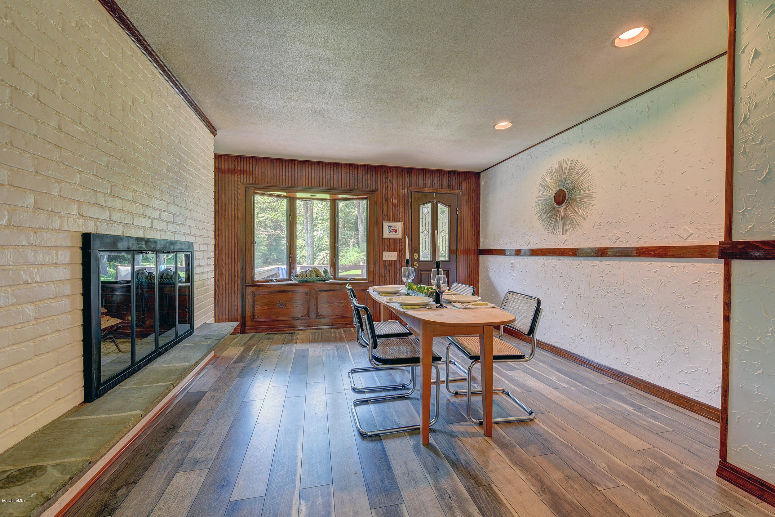 475 Hancock Road Pittsfield, MA 01201 - Photo 18 of 41 10-Dining Room