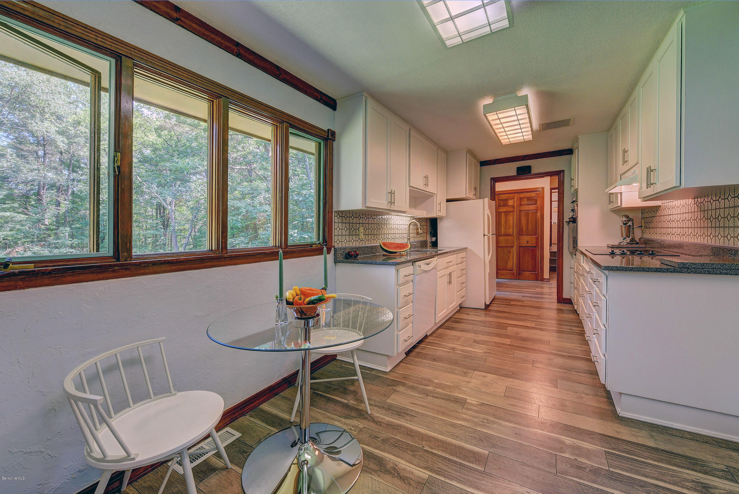 475 Hancock Road Pittsfield, MA 01201 - Photo 19 of 41 Kitchen