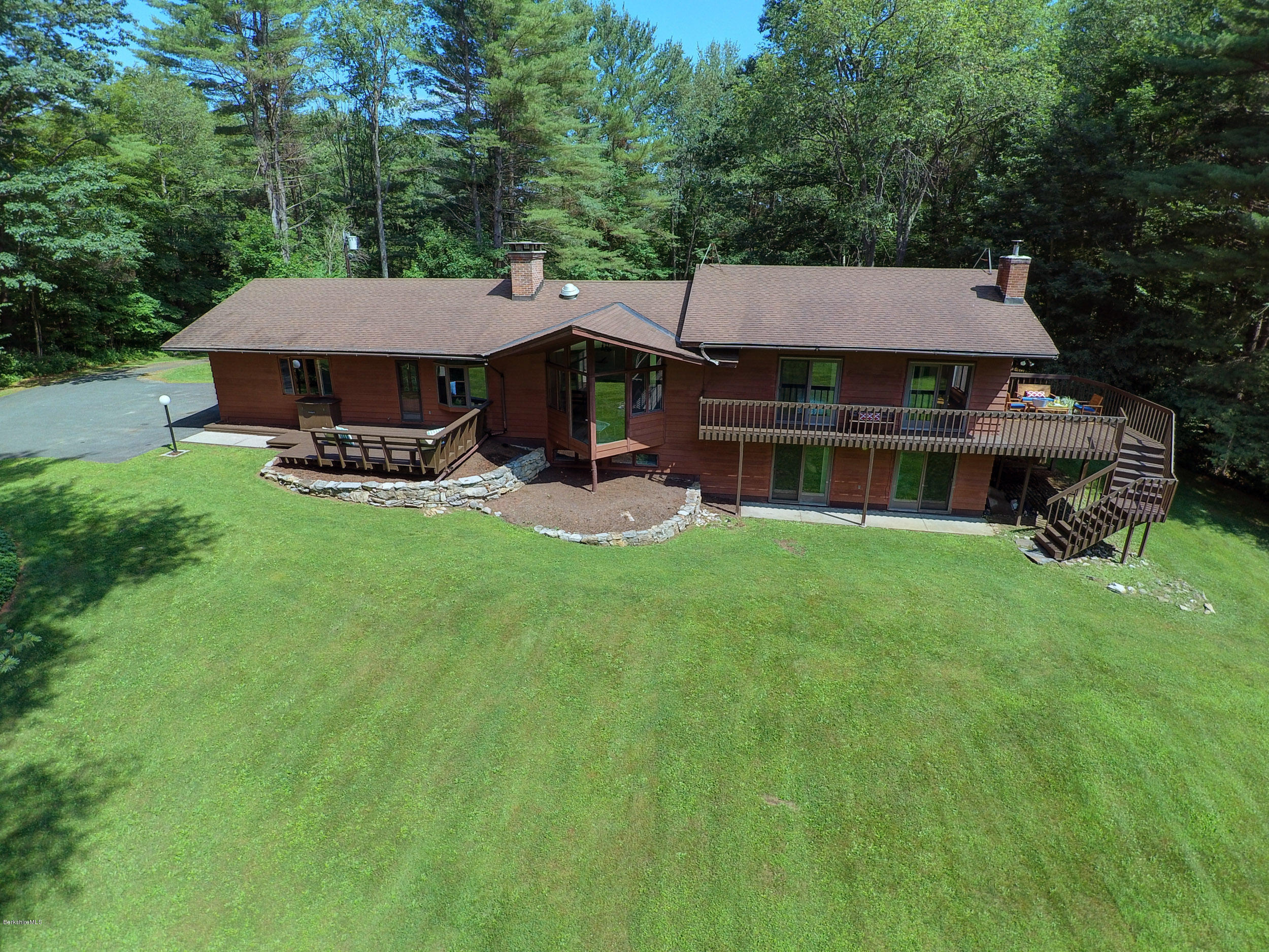 475 Hancock Road Pittsfield, MA 01201 - Photo 4 of 41 Front Of The House