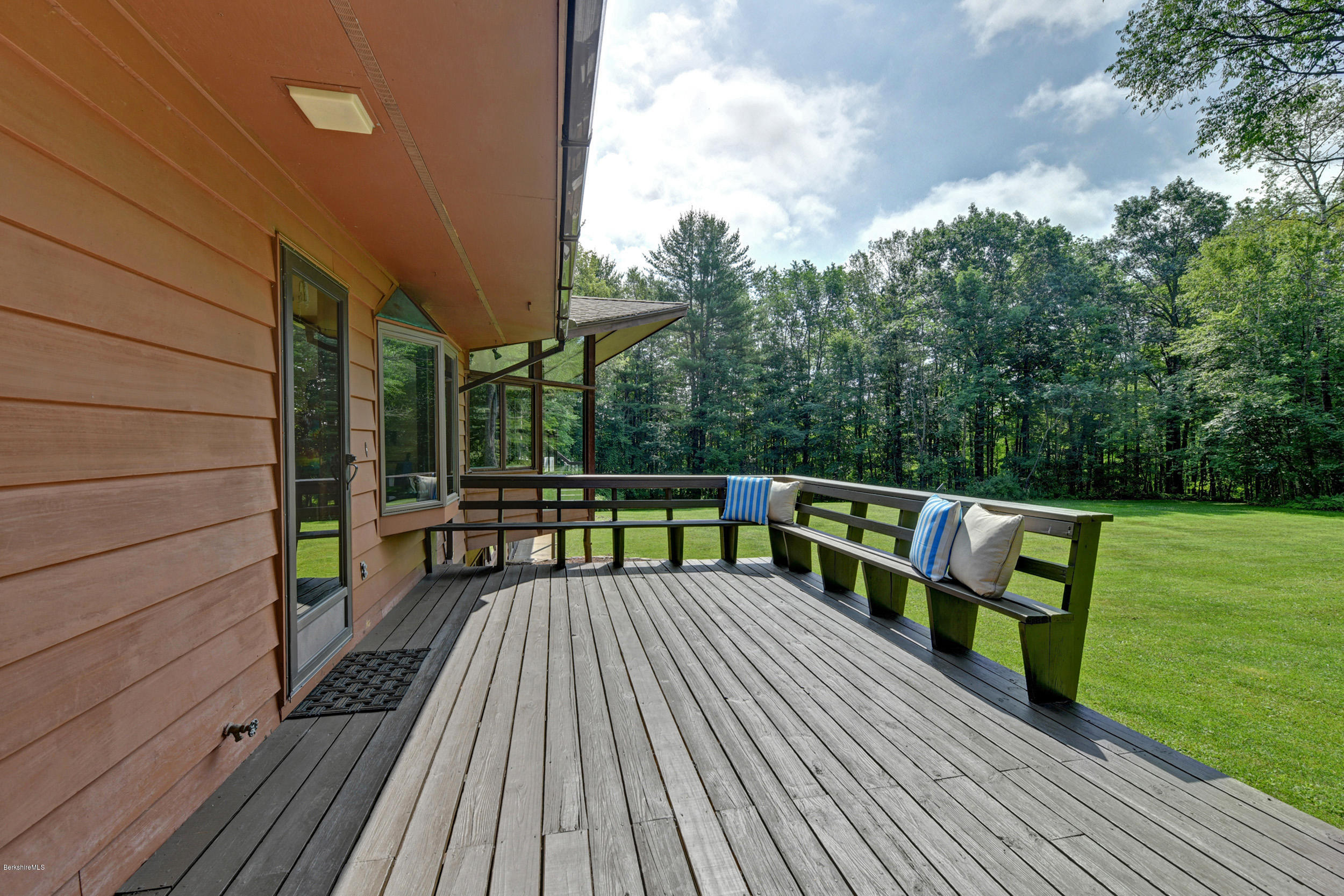 475 Hancock Road Pittsfield, MA 01201 - Photo 10 of 41 Deck