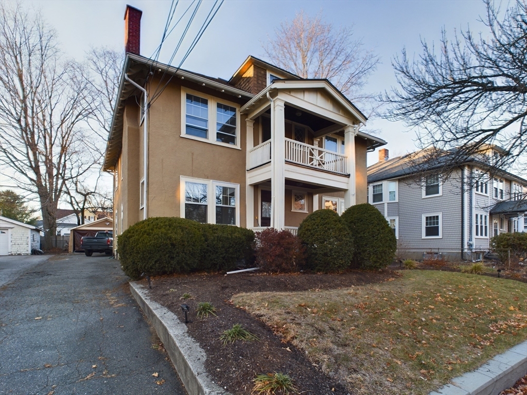 25 Rowe Street, Unit 1 Newton, MA 02466 - Photo 15 of 18 Gallery Image 15