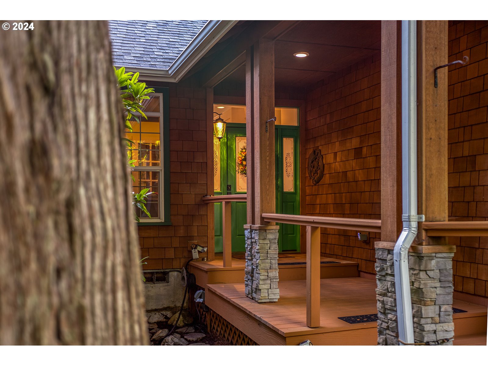 115 Southwest Cormorant Depoe Bay, OR 97341 - Photo 6 of 47 a view of outdoor seating space