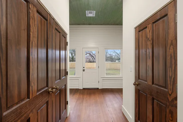 $595,000 | 452 North Jackson Street, La Grange, TX 78945