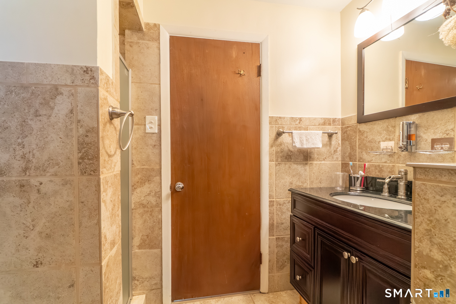 224 Ray Road New Haven, CT 06515 - Photo 25 of 37