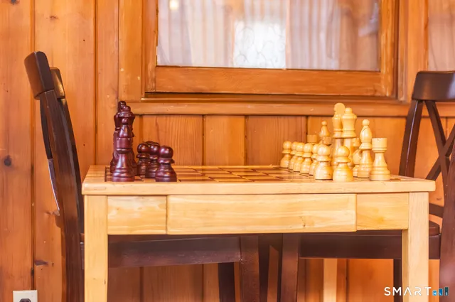 $695,000 | 224 Ray Road, New Haven, CT 06515