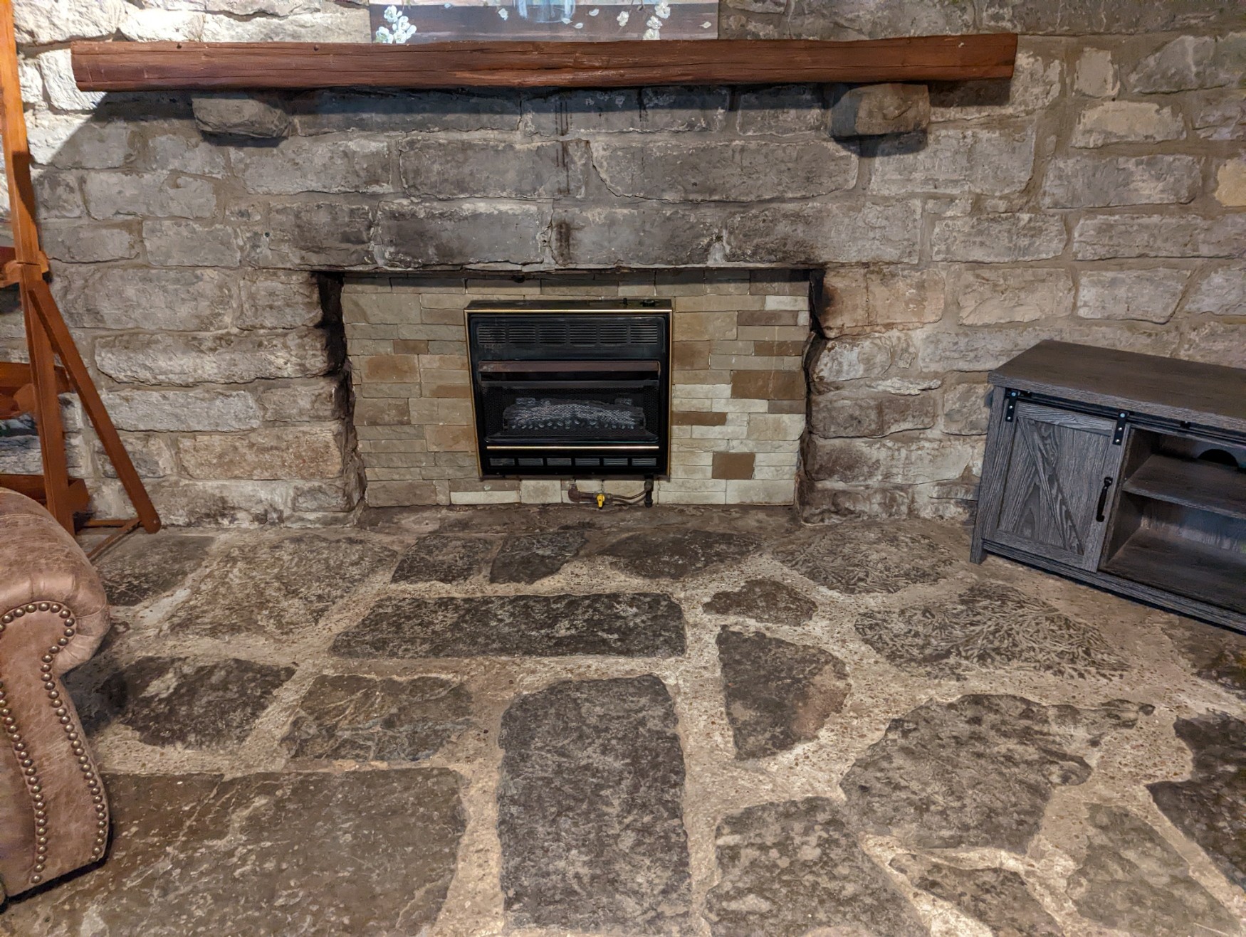 4747 Jones Road Christiana, TN 37037 - Photo 15 of 29 a room with fireplace