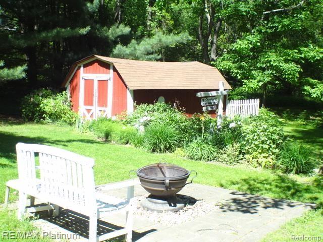 6913 Bergin Road Howell, MI 48843 - Photo 35 of 39 055.jpg