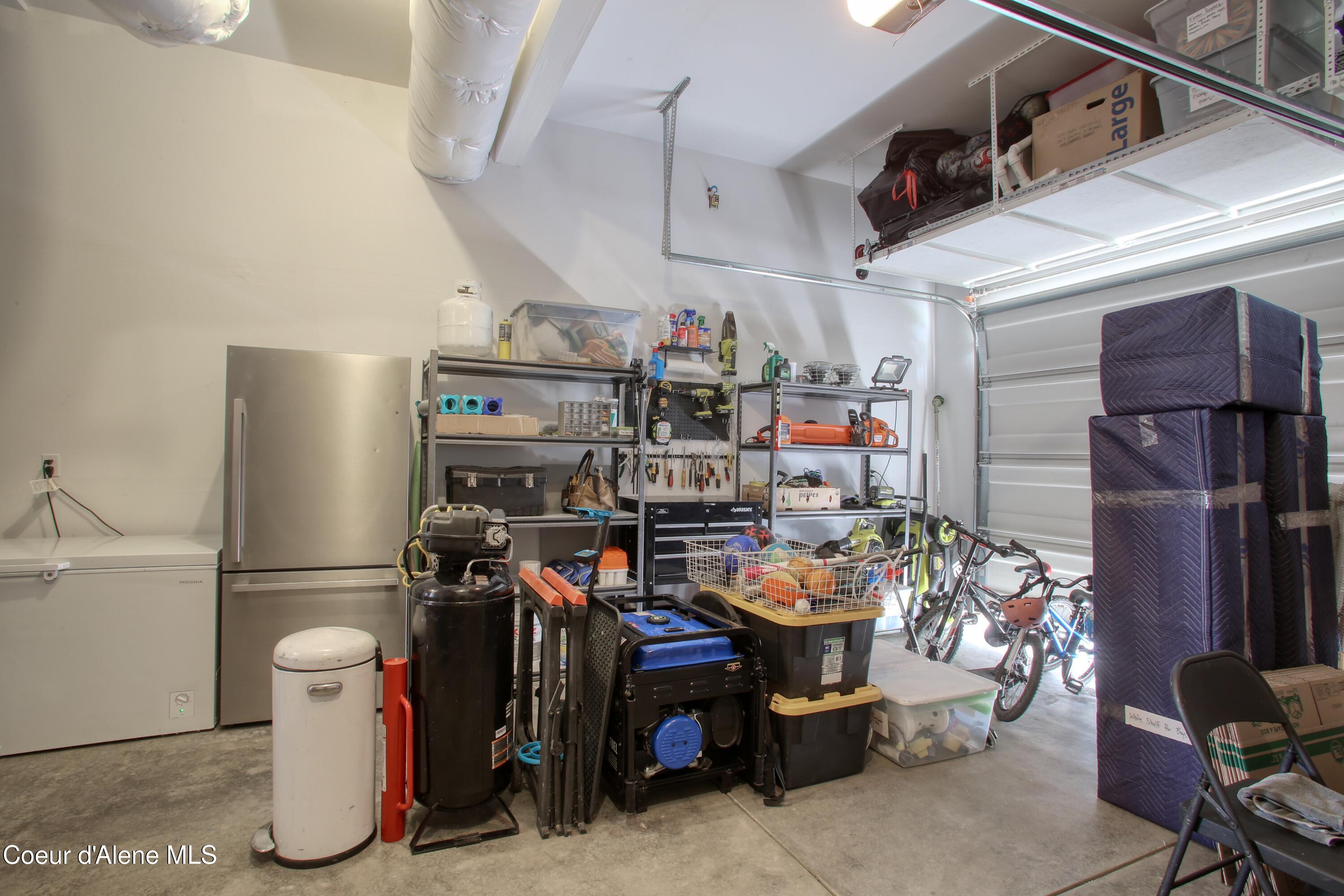 6489 West Astoria Loop Rathdrum, ID 83858 - Photo 40 of 43 2 car garage
