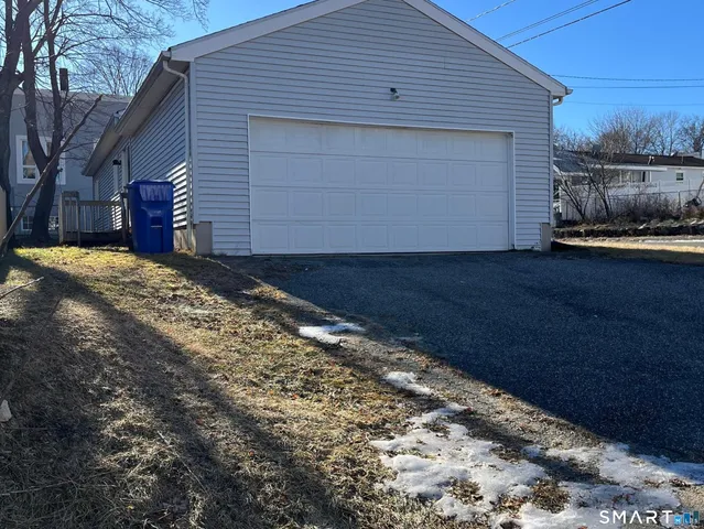 $239,900 | 115 Beechwood Avenue, Torrington, CT 06790