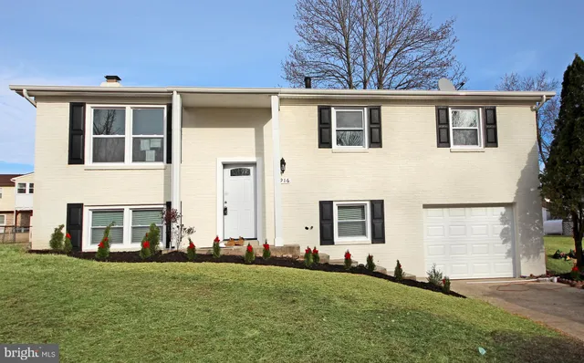$479,900 | 8916 Goldfield Place, Clinton, MD 20735