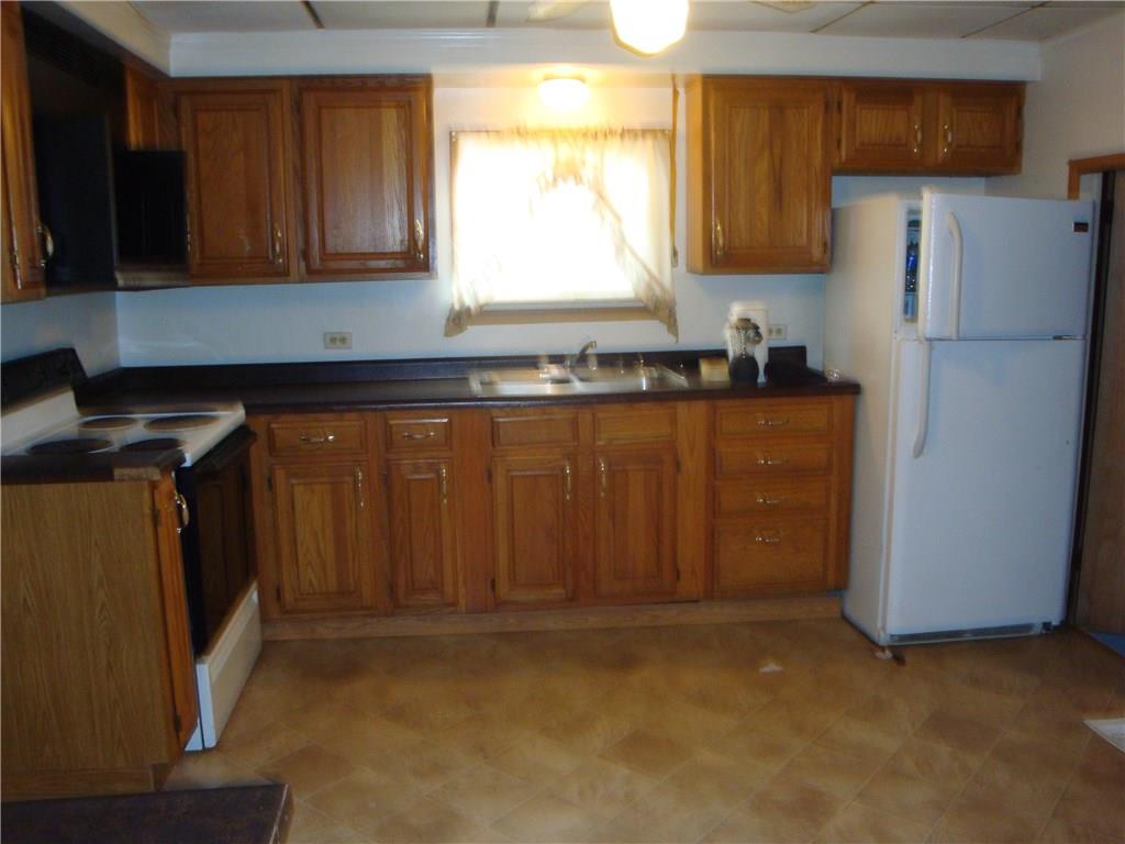 346 Labelle Road East Millsboro, PA 15433 - Photo 11 of 19 Kitchen