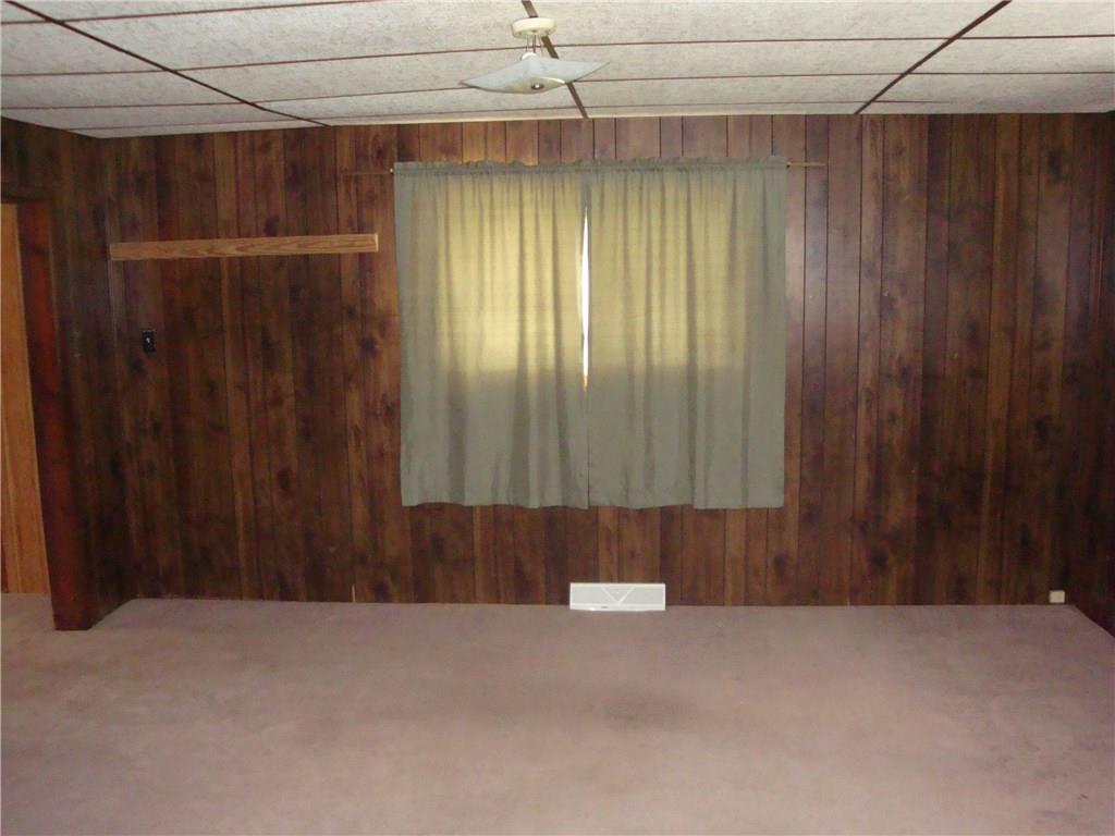 346 Labelle Road East Millsboro, PA 15433 - Photo 14 of 19 Living Room