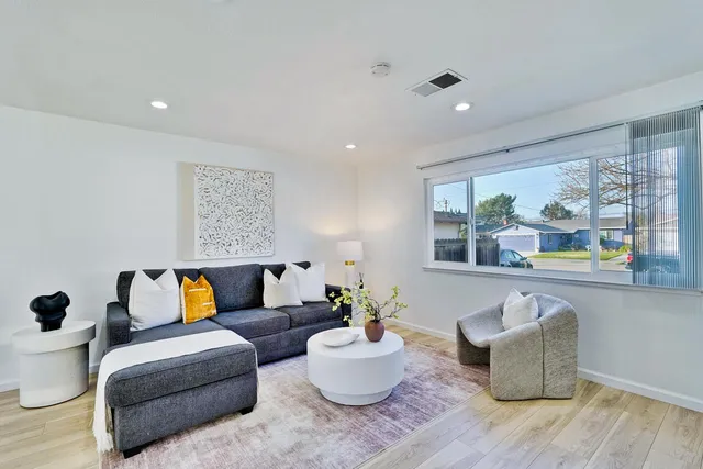 $1,088,888 | 961 Lambaren Avenue, Livermore, CA 94551