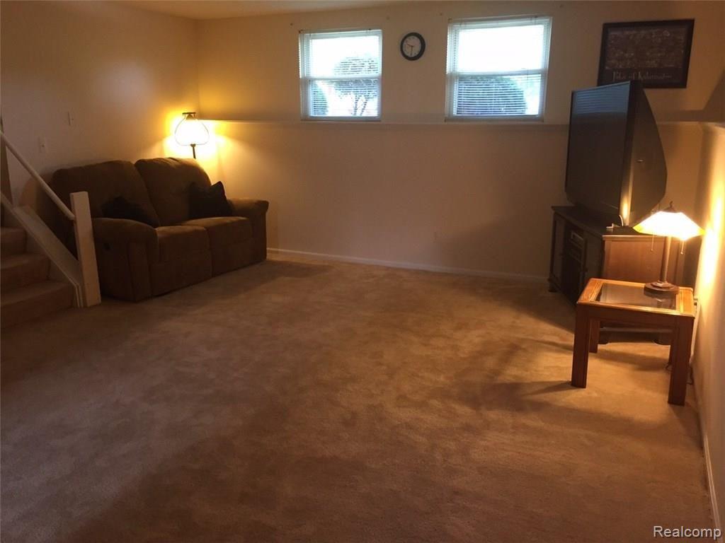 41717 Cherry Hill Road Novi, MI 48375 - Photo 25 of 41 IMG_4145.JPG