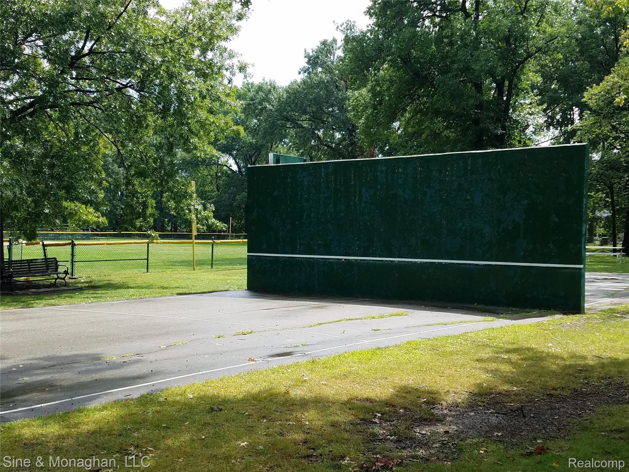 2024 Oxford Road Grosse Pointe, MI 48236 - Photo 19 of 20 Tennis Backboard