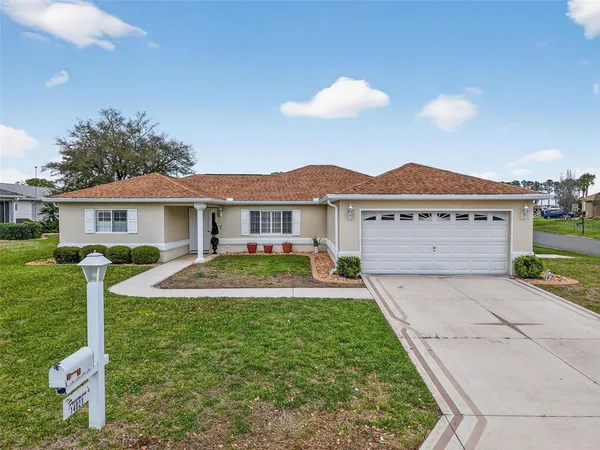 $299,000 | 14023 Southeast 86th Circle, Summerfield, FL 34491