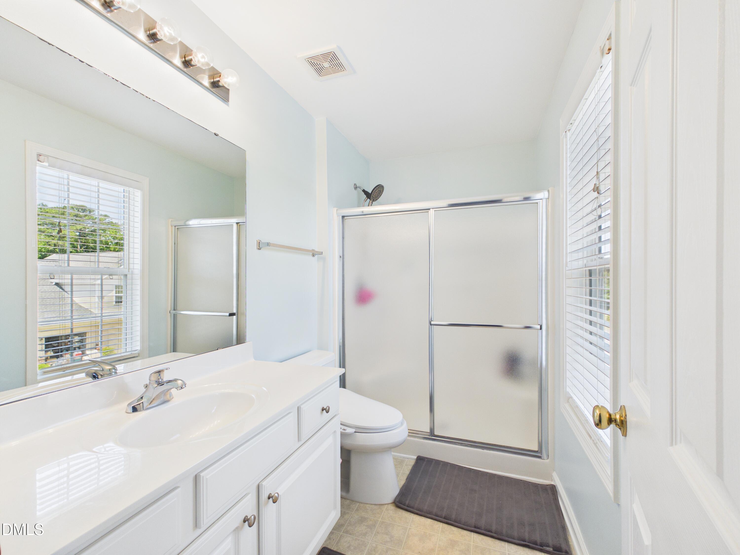 2748 Andover Glen Road Raleigh, NC 27604 - Photo 14 of 40 CAM06429G6-PR0018-STILL020