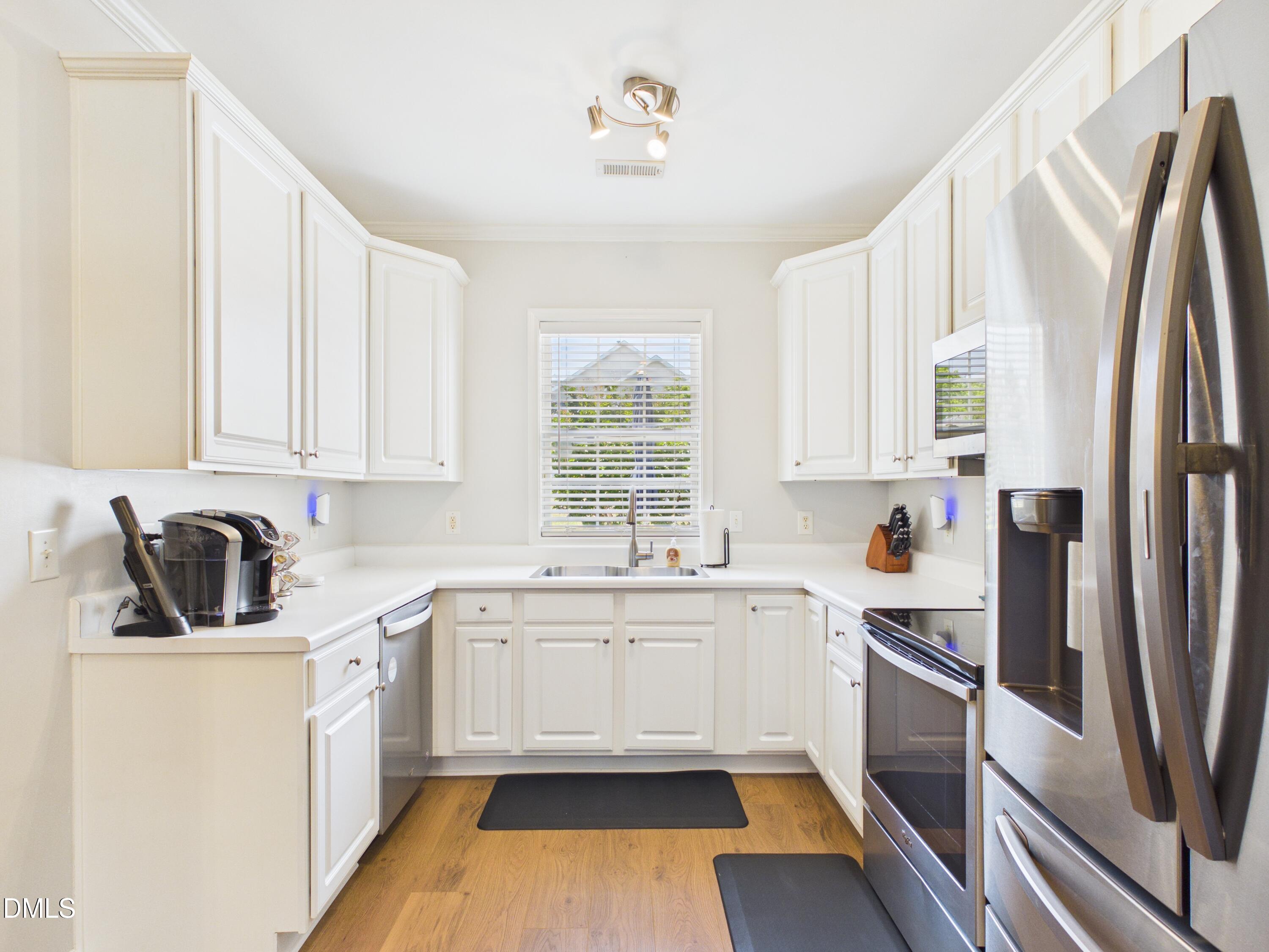 2748 Andover Glen Road Raleigh, NC 27604 - Photo 33 of 40 CAM06429G6-PR0018-STILL001
