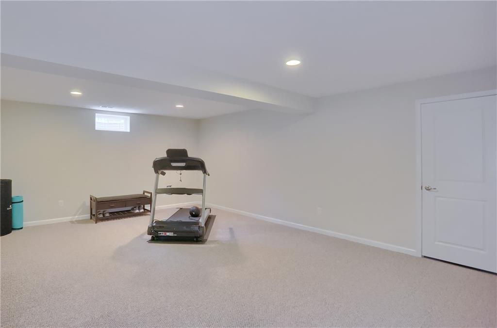 107 Victoria Court McKees Rocks, PA 15136 - Photo 33 of 48 Gallery Image 33