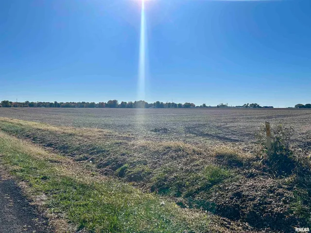$900,000 | 13781 Gilmore Road, Auburn, IL 62615