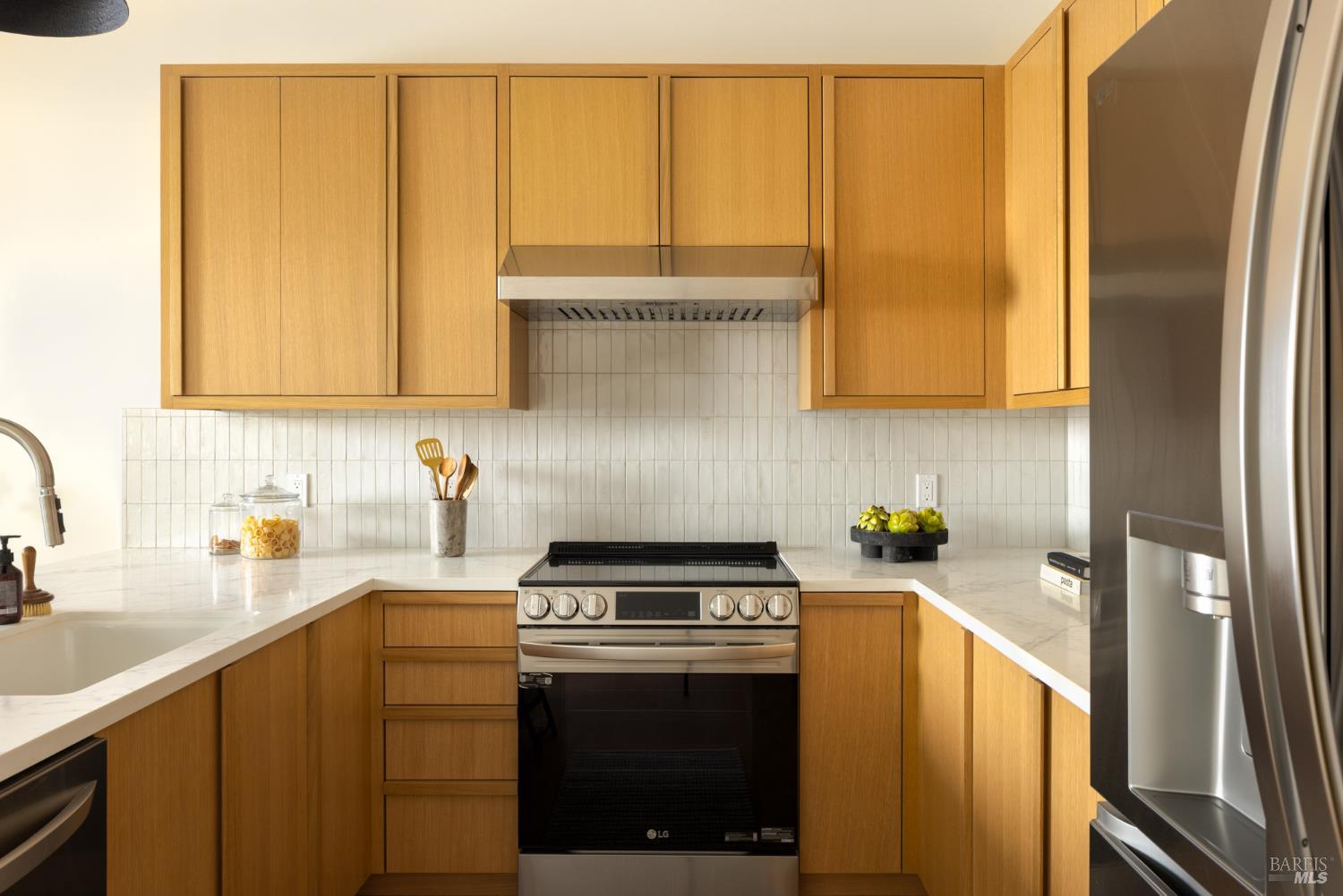 709 C Street, Unit 2 San Rafael, CA 94901 - Photo 3 of 15