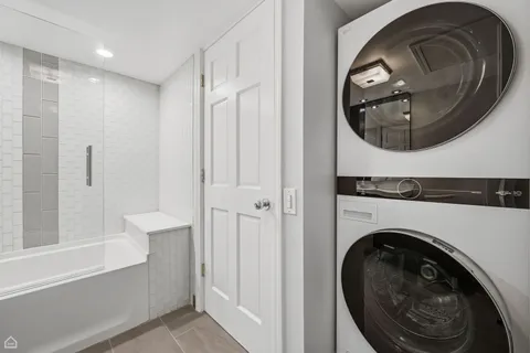 $489,000 | 1728 North Damen Avenue, Unit 309, Chicago, IL 60647