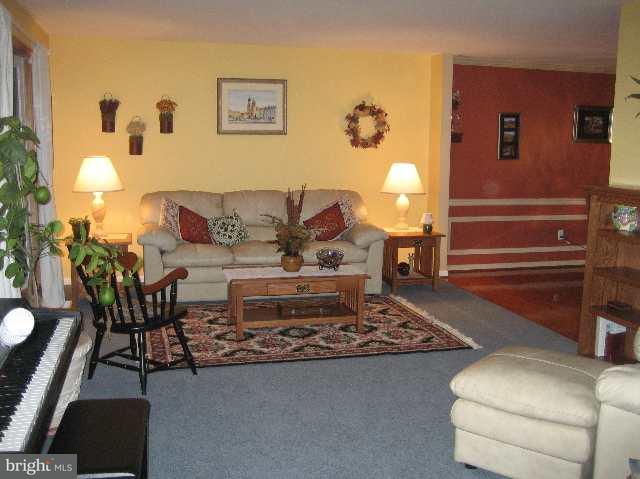 132 Fineview Road Camp Hill, PA 17011 - Photo 2 of 9 Gallery Image 2