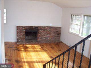 401 Bruce Road Cherry Hill, NJ 08034 - Photo 4 of 5