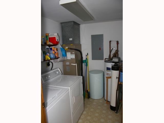 6490 Troy Road Springfield, OH 45502 - Photo 5 of 14