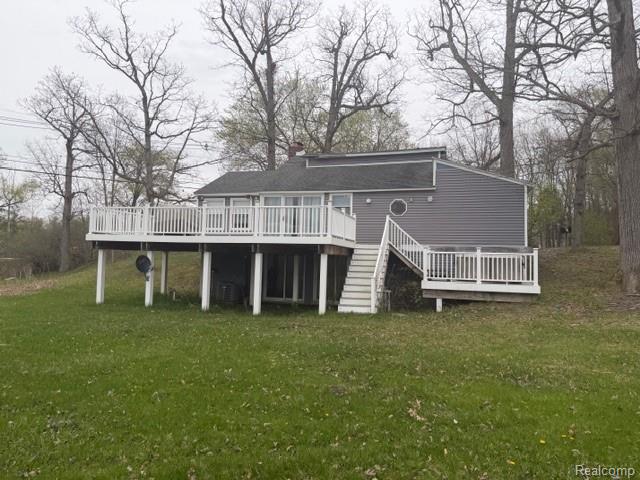 1983 Maxfield Lake Road Hartland, MI 48353 - Photo 2 of 10