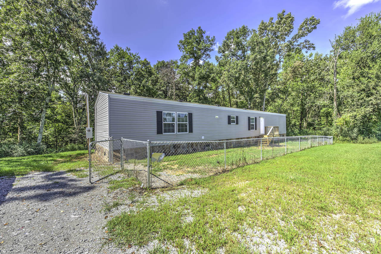 515 Raby Road Sweetwater, TN 37874 - Photo 2 of 15 2