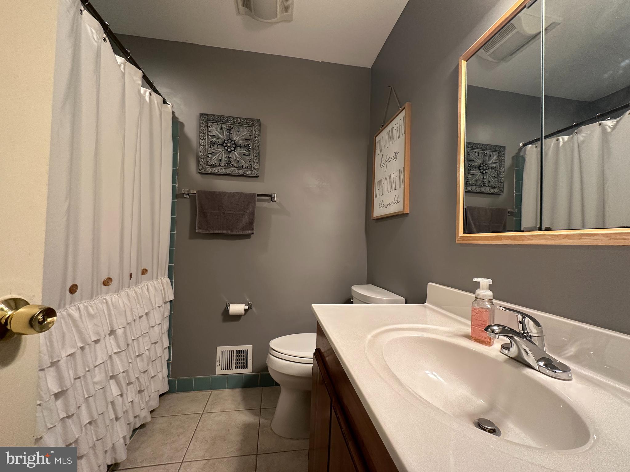 3910 Forest Grove Drive Annandale, VA 22003 - Photo 12 of 21